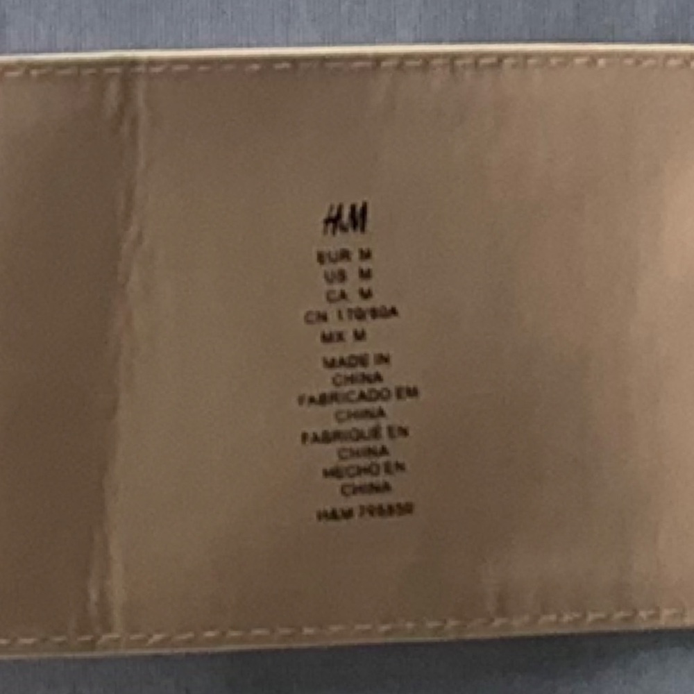⭐️ 90’s ⭐️ WIDE Laser Cut BELT H&M Gold & Cream EUC - Picture 7 of 11